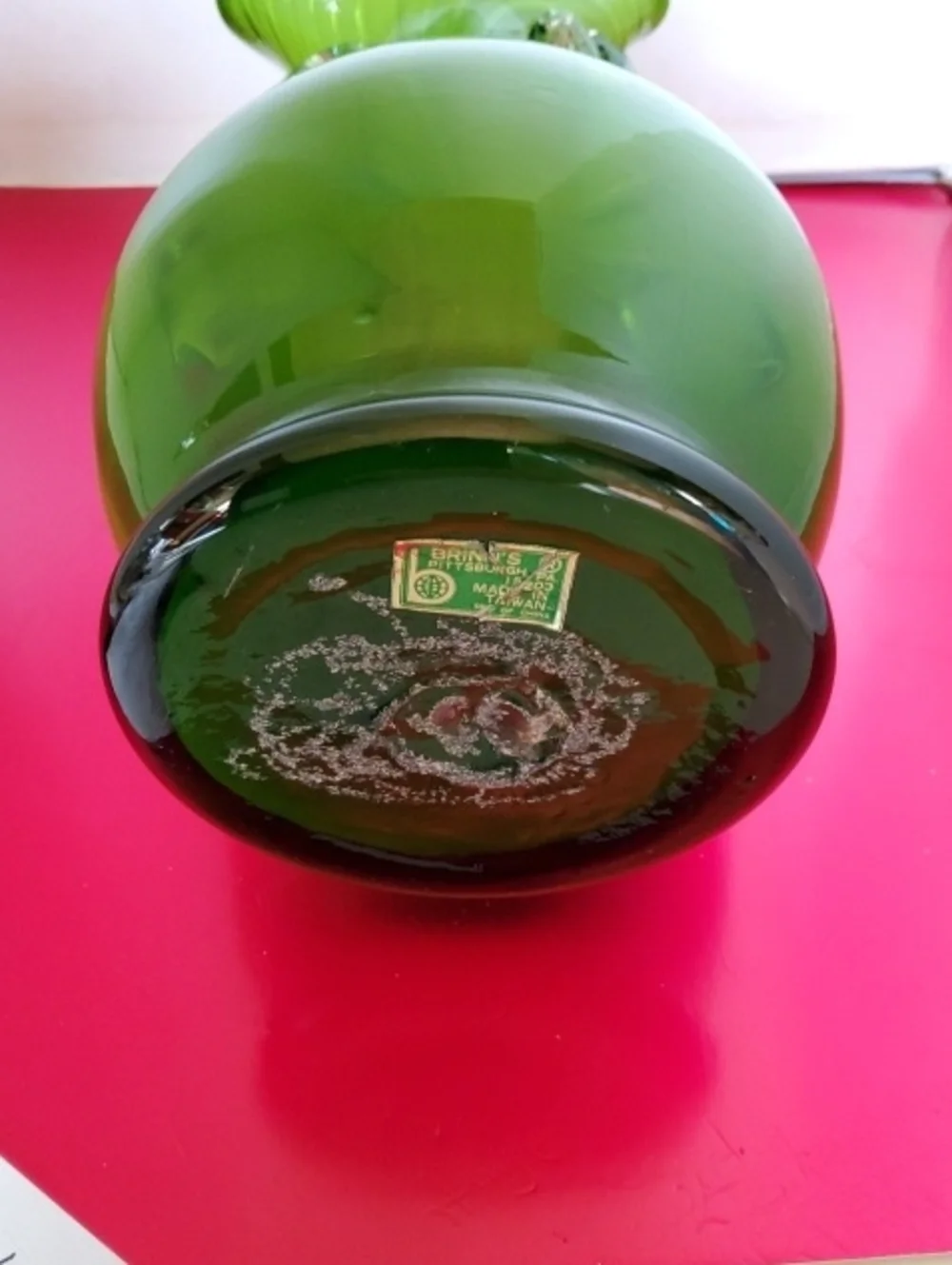 Brinns Pittsburgh Import Green/white Vase